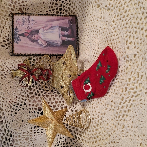 Christmas grouping - Picture 1 of 5